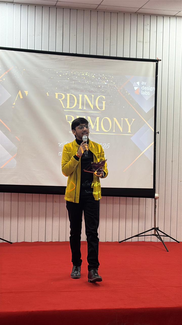 Stage decor with bright costs and lively atmosphere